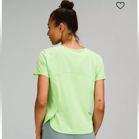 Lululemon Lightweight Stretch Run Short Sleeve Shirt in Scream Green Light NWOT - Picture 1 of 10